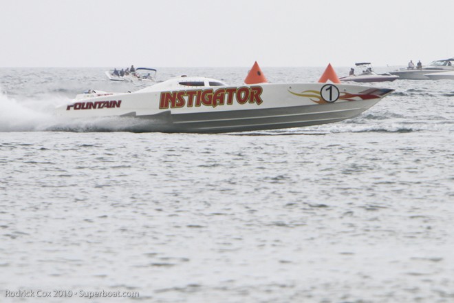 The big Fountain, Instigator Motorsports, with veteran driver Joe Sgro aboard, gave his a comfortable victory in Superboat Vee Unlimited.  © Rodrick Cox